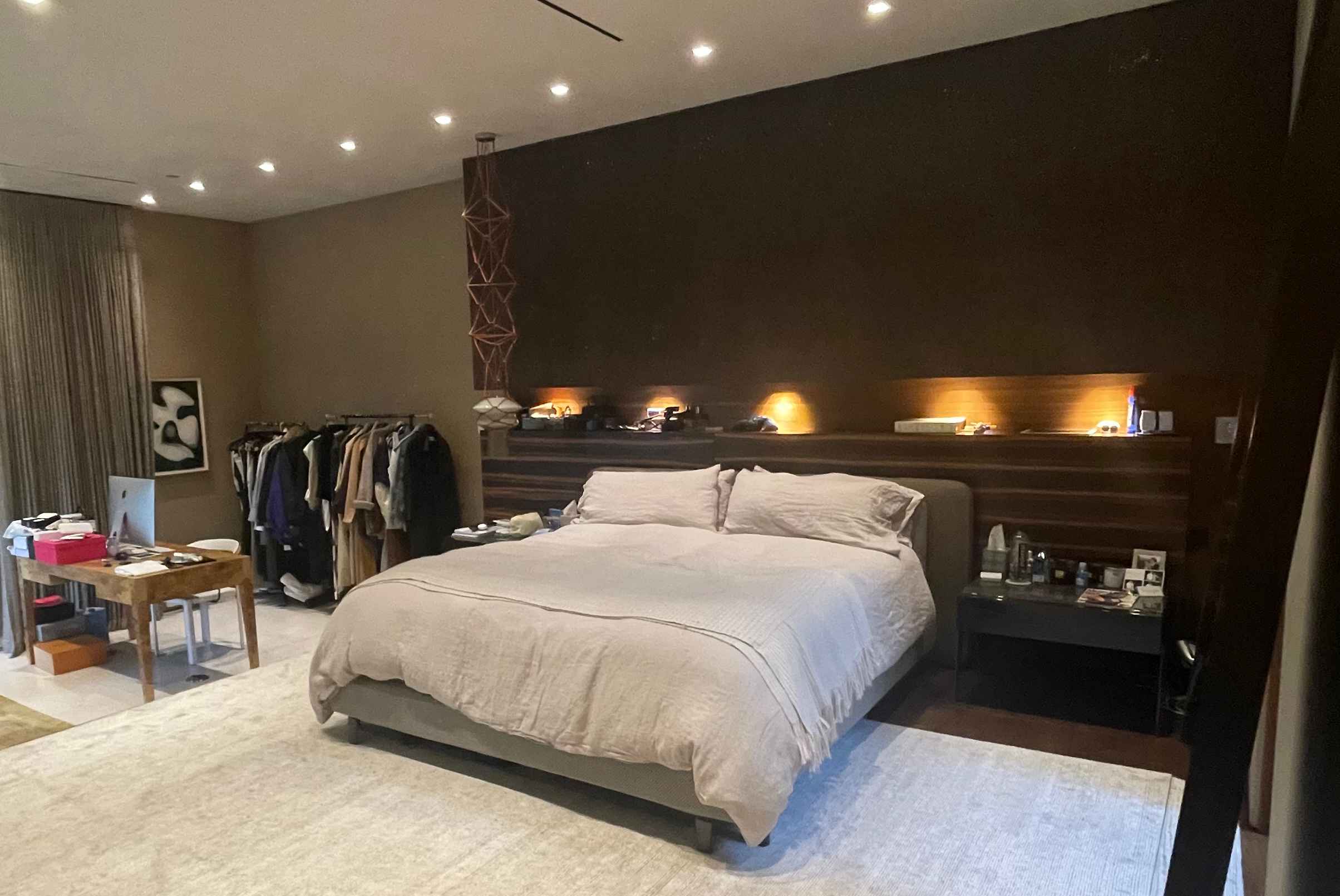 11 - before bedroom am_3_11zon